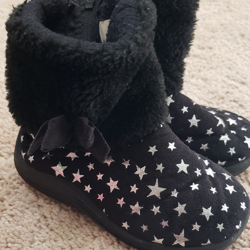 Toddler boots sz 6